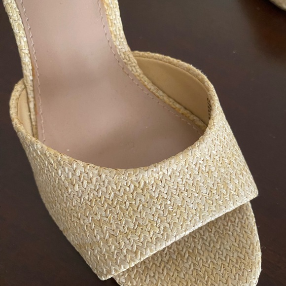 Steve Madden Women's Beige Textured Summer Sandal Heels - Picture 5 of 7